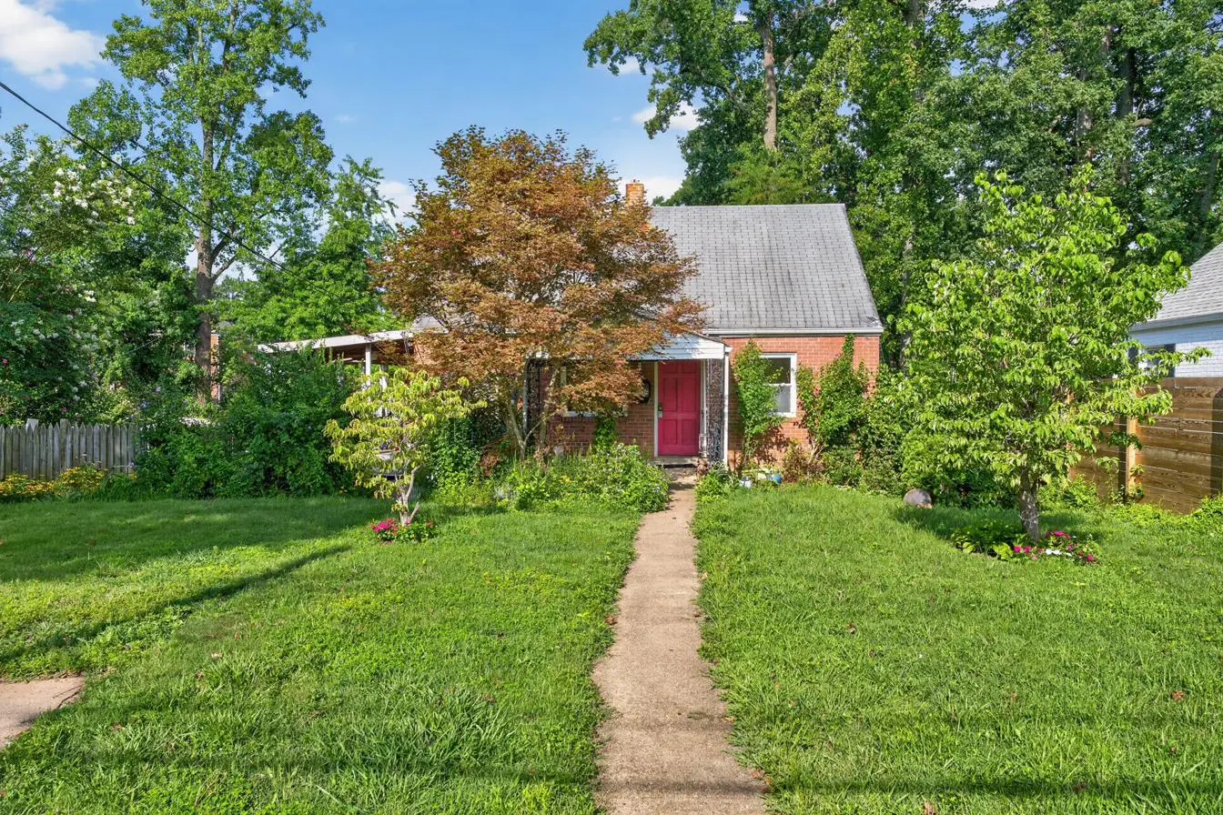 2934 Johnson Rd., Falls Church